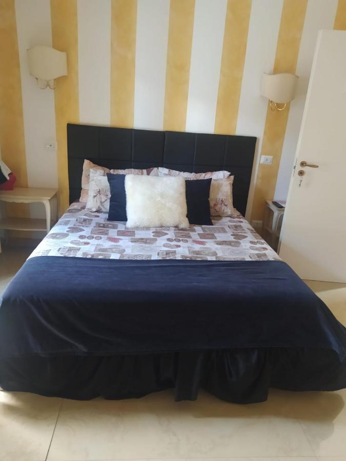 Fiumicinoa57 Bed & Breakfast Luaran gambar
