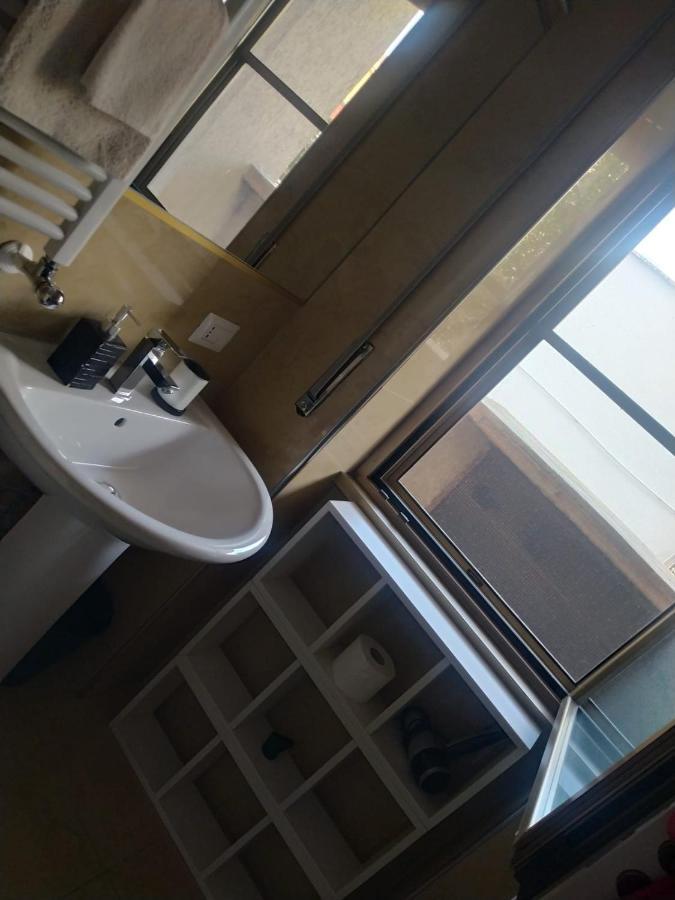 Fiumicinoa57 Bed & Breakfast Luaran gambar