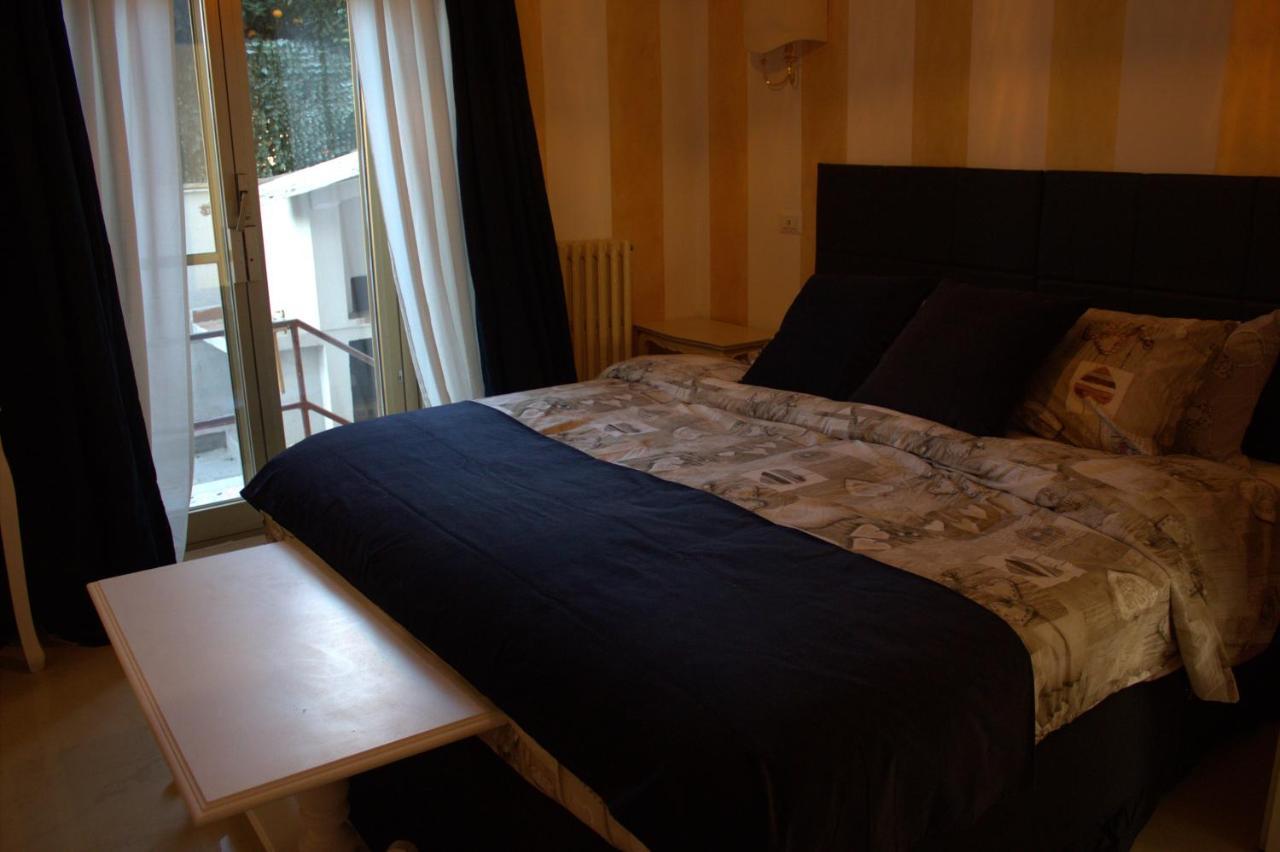 Fiumicinoa57 Bed & Breakfast Luaran gambar